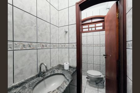 Casa para alugar com 212m², 3 quartos e 2 vagas Casa para alugar com 212m², 3 quartos e 2 vagasLavabo