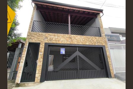 Casa para alugar com 212m², 3 quartos e 2 vagasFachada