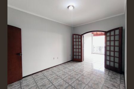 Casa para alugar com 212m², 3 quartos e 2 vagas Casa para alugar com 212m², 3 quartos e 2 vagasQuarto 1 - Suíte