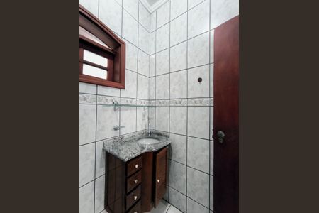 Casa para alugar com 212m², 3 quartos e 2 vagasBanheiro 2