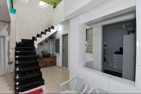 Casa à venda com 286m², 4 quartos e 2 vagasQuintal