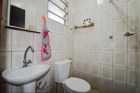 Casa à venda com 286m², 4 quartos e 2 vagasBanheiro Social