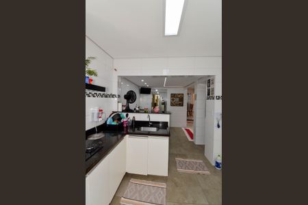 Casa à venda com 286m², 4 quartos e 2 vagasCozinha