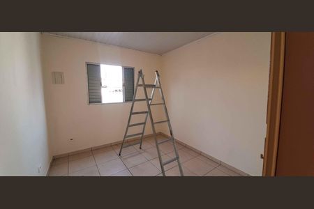 Casa para alugar com 90m², 2 quartos e 2 vagasQuarto
