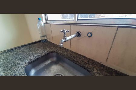 Casa para alugar com 90m², 2 quartos e 2 vagasCozinha