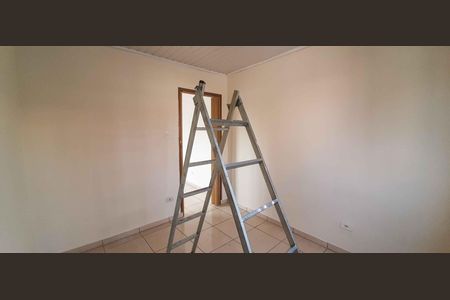 Casa para alugar com 90m², 2 quartos e 2 vagasQuarto