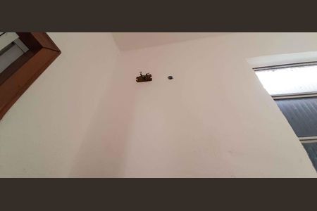 Casa para alugar com 90m², 2 quartos e 2 vagasBanheiro da Suíte