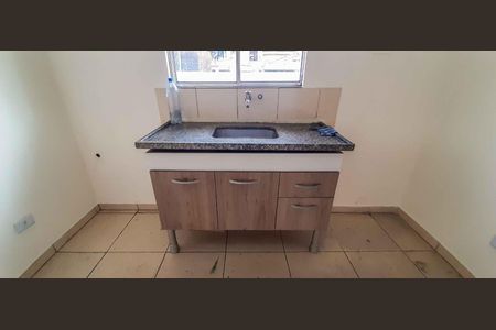 Casa para alugar com 90m², 2 quartos e 2 vagasCozinha