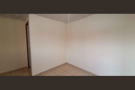 Casa para alugar com 90m², 2 quartos e 2 vagasSuíte