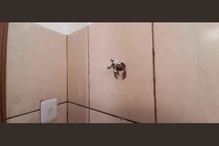 Casa para alugar com 90m², 2 quartos e 2 vagasBanheiro da Suíte