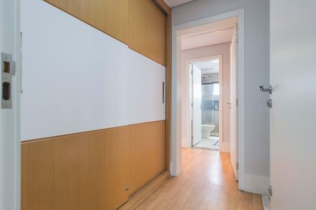 Apartamento à venda com 395m², 4 quartos e 4 vagasDetalhe - Quarto