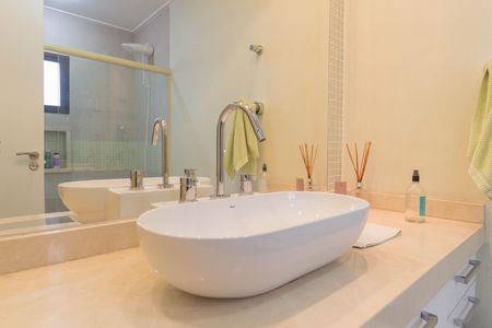 Apartamento à venda com 395m², 4 quartos e 4 vagasBanheiro - Suíte 2