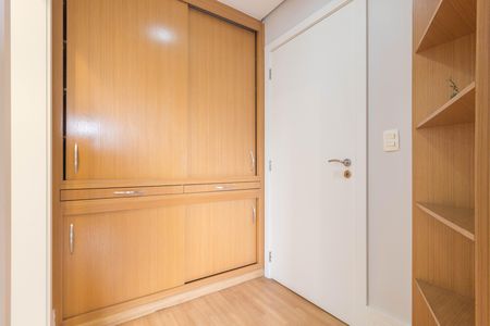 Apartamento à venda com 395m², 4 quartos e 4 vagasSuíte 1