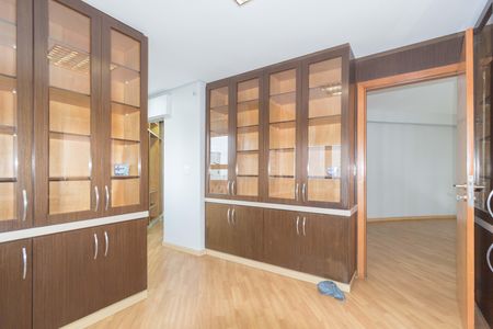 Apartamento à venda com 395m², 4 quartos e 4 vagasEscritório