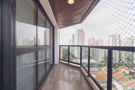 Apartamento à venda com 395m², 4 quartos e 4 vagasVaranda - Escritório