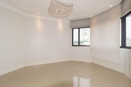 Apartamento à venda com 395m², 4 quartos e 4 vagasSala de Jantar