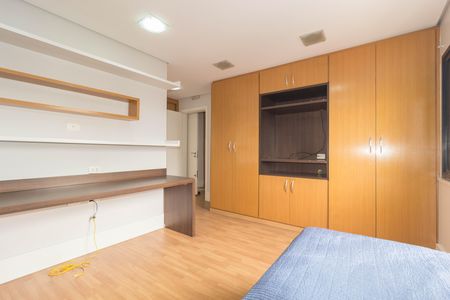 Apartamento à venda com 395m², 4 quartos e 4 vagasSuíte 1