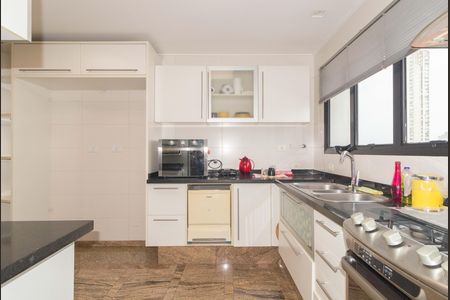 Apartamento à venda com 395m², 4 quartos e 4 vagasCozinha