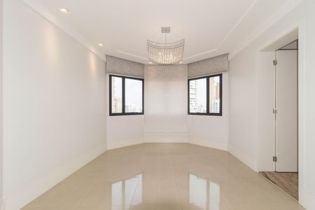 Apartamento à venda com 395m², 4 quartos e 4 vagasSala de Jantar