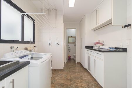 Apartamento à venda com 395m², 4 quartos e 4 vagasÁrea de Serviço