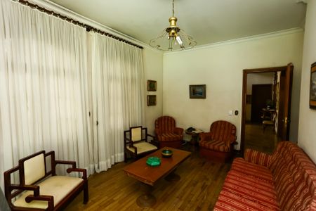 Casa à venda com 750m², 8 quartos e 12 vagas Casa à venda com 750m², 8 quartos e 12 vagasSala 3