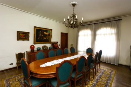 Casa à venda com 750m², 8 quartos e 12 vagas Casa à venda com 750m², 8 quartos e 12 vagasSala 2