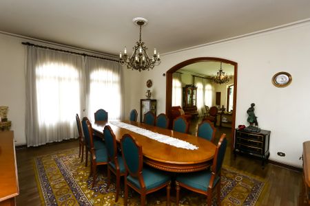 Casa à venda com 750m², 8 quartos e 12 vagas Casa à venda com 750m², 8 quartos e 12 vagasSala 2