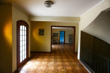 Casa à venda com 750m², 8 quartos e 12 vagas Casa à venda com 750m², 8 quartos e 12 vagasÁrea comum - Salão de festas