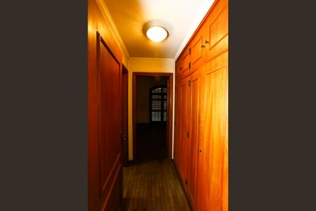 Casa à venda com 750m², 8 quartos e 12 vagas Casa à venda com 750m², 8 quartos e 12 vagasBanheiro da Suíte 1