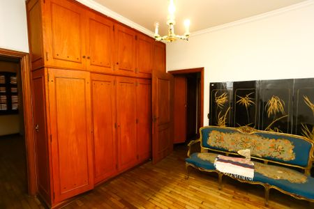 Casa à venda com 750m², 8 quartos e 12 vagas Casa à venda com 750m², 8 quartos e 12 vagasSuíte 4