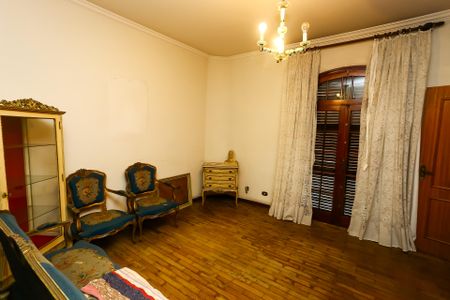 Casa à venda com 750m², 8 quartos e 12 vagas Casa à venda com 750m², 8 quartos e 12 vagasSuíte 4