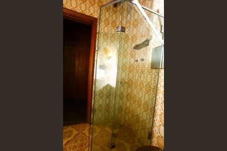 Casa à venda com 750m², 8 quartos e 12 vagas Casa à venda com 750m², 8 quartos e 12 vagasBanheiro da Suíte 3