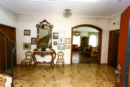 Casa à venda com 750m², 8 quartos e 12 vagas Casa à venda com 750m², 8 quartos e 12 vagasSala 1