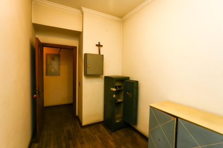 Casa à venda com 750m², 8 quartos e 12 vagas Casa à venda com 750m², 8 quartos e 12 vagasQuarto 1