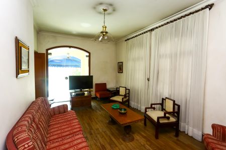 Casa à venda com 750m², 8 quartos e 12 vagas Casa à venda com 750m², 8 quartos e 12 vagasSala 3