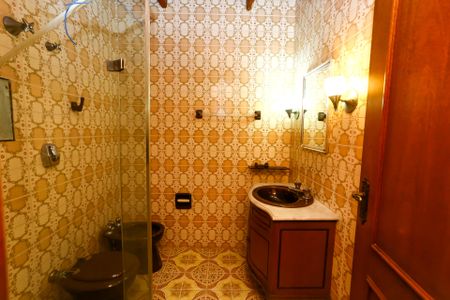 Casa à venda com 750m², 8 quartos e 12 vagas Casa à venda com 750m², 8 quartos e 12 vagasBanheiro da Suíte 3