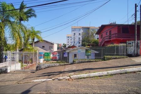 Casa à venda com 140m², 3 quartos e 1 vaga Casa à venda com 140m², 3 quartos e 1 vagaFachada