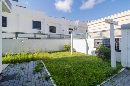 Casa à venda com 178m², 3 quartos e 2 vagasQuintal dos fundos