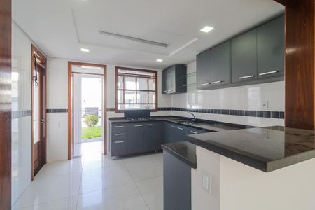 Casa à venda com 178m², 3 quartos e 2 vagasCozinha