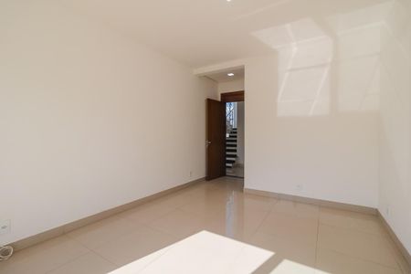 Casa à venda com 178m², 3 quartos e 2 vagasQuarto 1