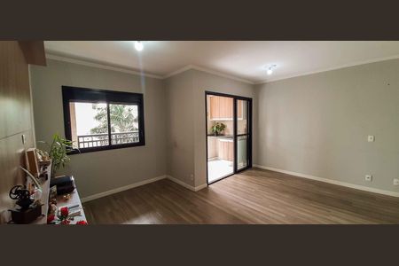 Apartamento à venda com 71m², 2 quartos e 2 vagasSala