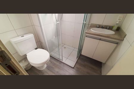 Apartamento à venda com 71m², 2 quartos e 2 vagasBanheiro da Suíte