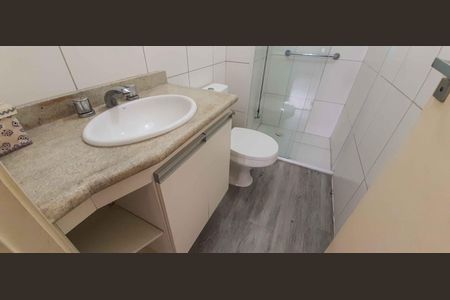 Apartamento à venda com 71m², 2 quartos e 2 vagasBanheiro Social