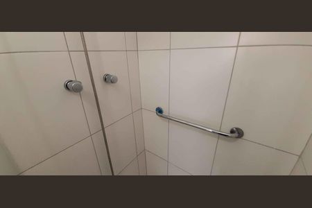 Apartamento à venda com 71m², 2 quartos e 2 vagasBanheiro Social