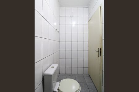 Casa à venda com 65m², 2 quartos e 2 vagasBanheiro de serviço