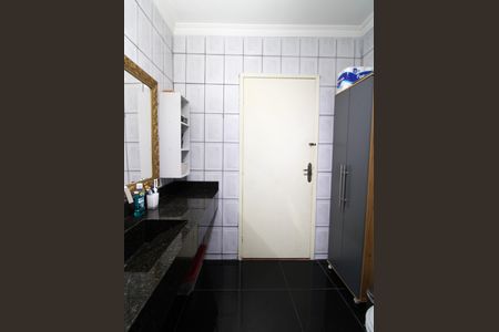 Casa à venda com 65m², 2 quartos e 2 vagasBanheiro
