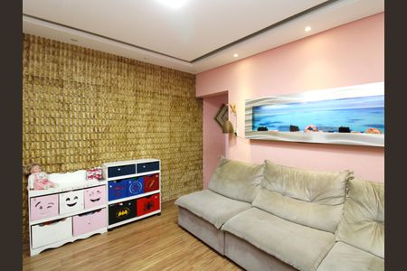 Casa à venda com 65m², 2 quartos e 2 vagasSala