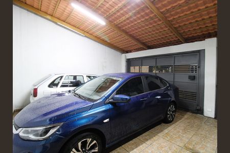 Casa à venda com 65m², 2 quartos e 2 vagasGaragem