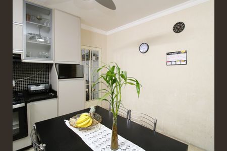 Casa à venda com 65m², 2 quartos e 2 vagasCozinha