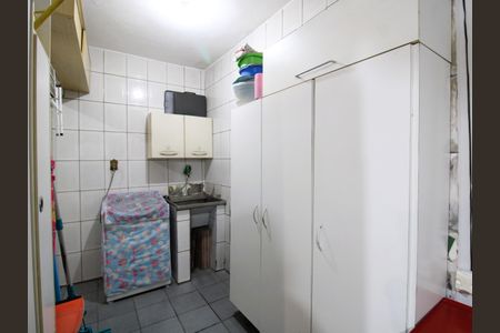 Casa à venda com 65m², 2 quartos e 2 vagasÁrea de Serviço